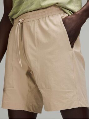 Lululemon Bowline Short 8" Stretch Ripstop Trench size Large